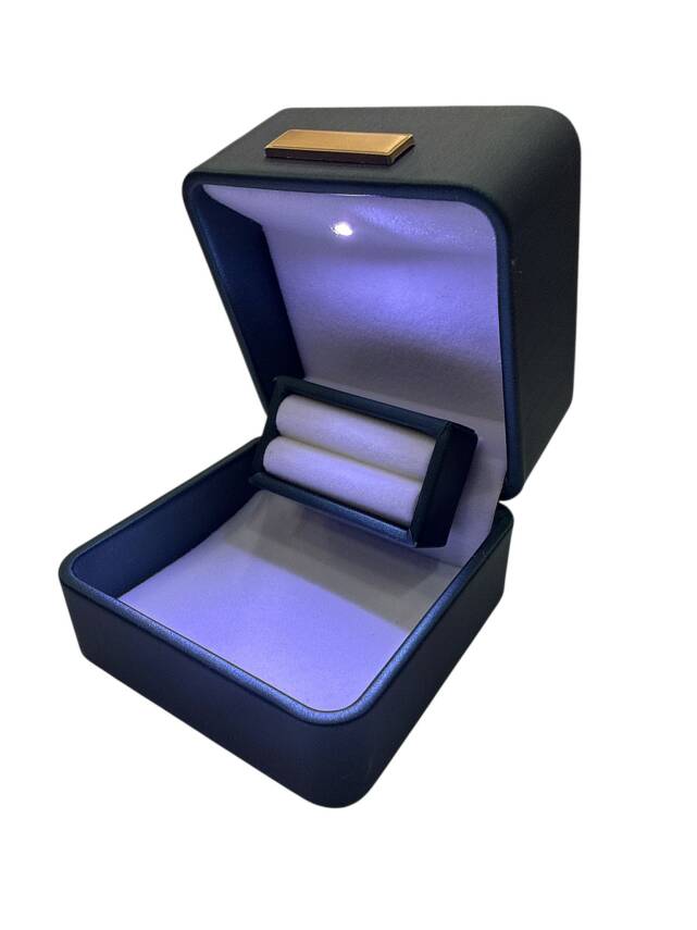 Altın Tokalı Işıklı Yüzük Kutusu - 3